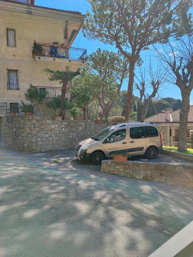 Ferienwohnung Casa Lilli Vallecrosia Exterior foto